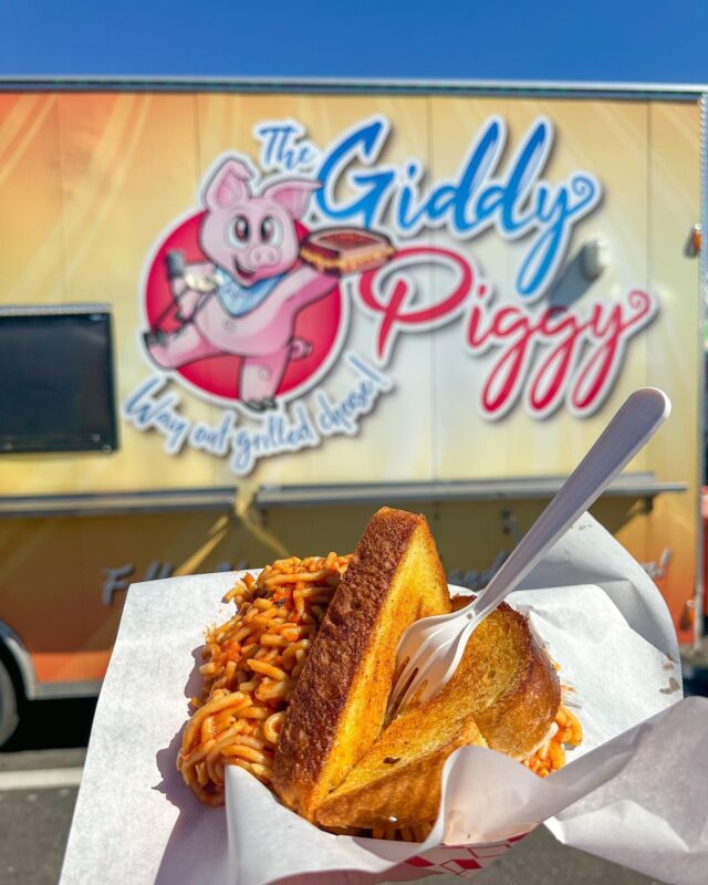 Thinking about spaghetti grilled cheese on this #NationalGrilledCheeseDay😍